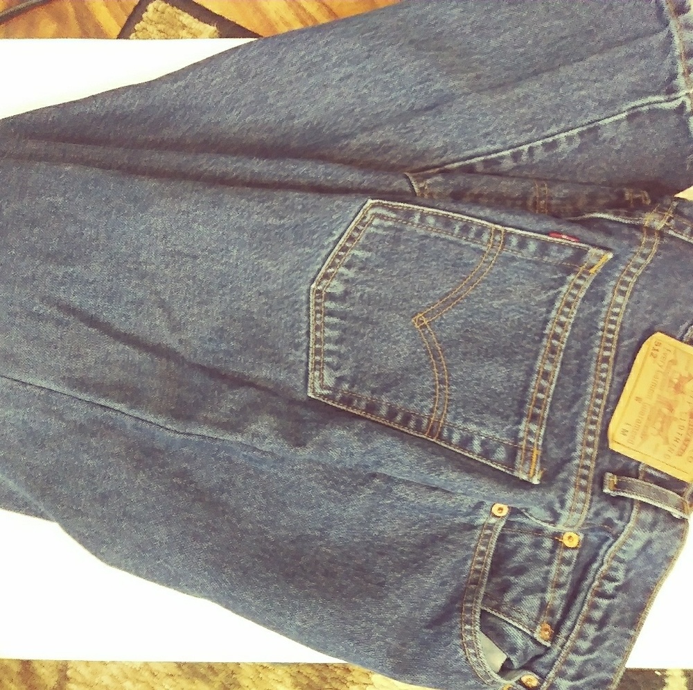 Levis
